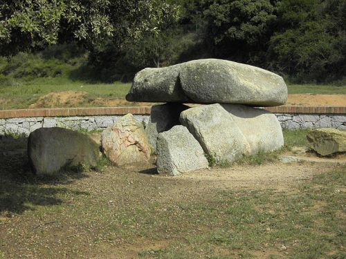 Dolmen_la_roca_d'en_toni